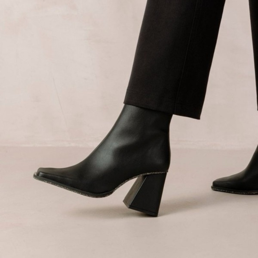 Alohas Heels